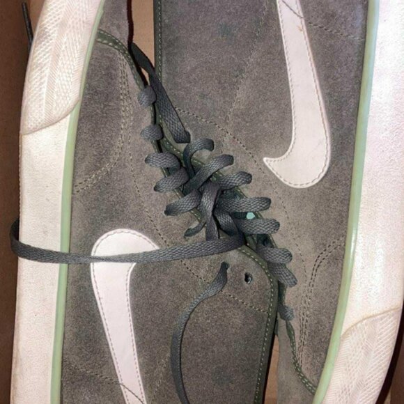 Nike Blazer Mid '77 - Picture 1 of 4